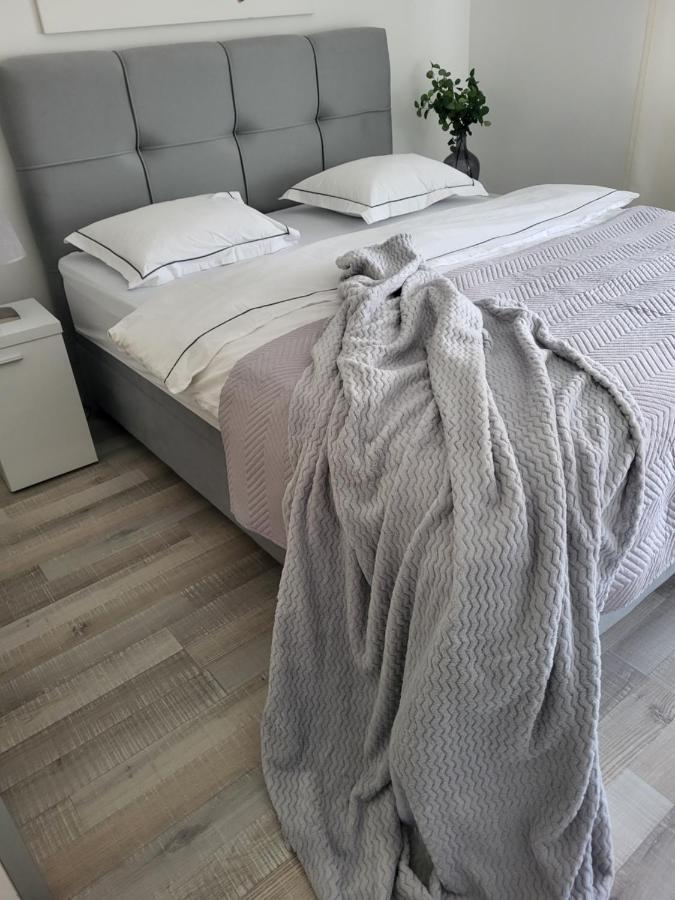 Mari Apartmán